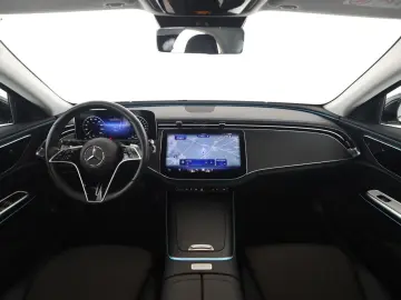 MERCEDES-BENZ E 300 e Avantgarde Distronic Ambiente 19 Zoll