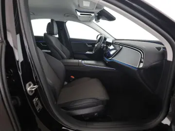 MERCEDES-BENZ E 300 e Avantgarde Distronic Ambiente 19 Zoll