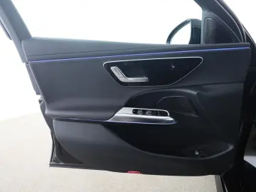 MERCEDES-BENZ E 300 e Avantgarde Distronic Ambiente 19 Zoll