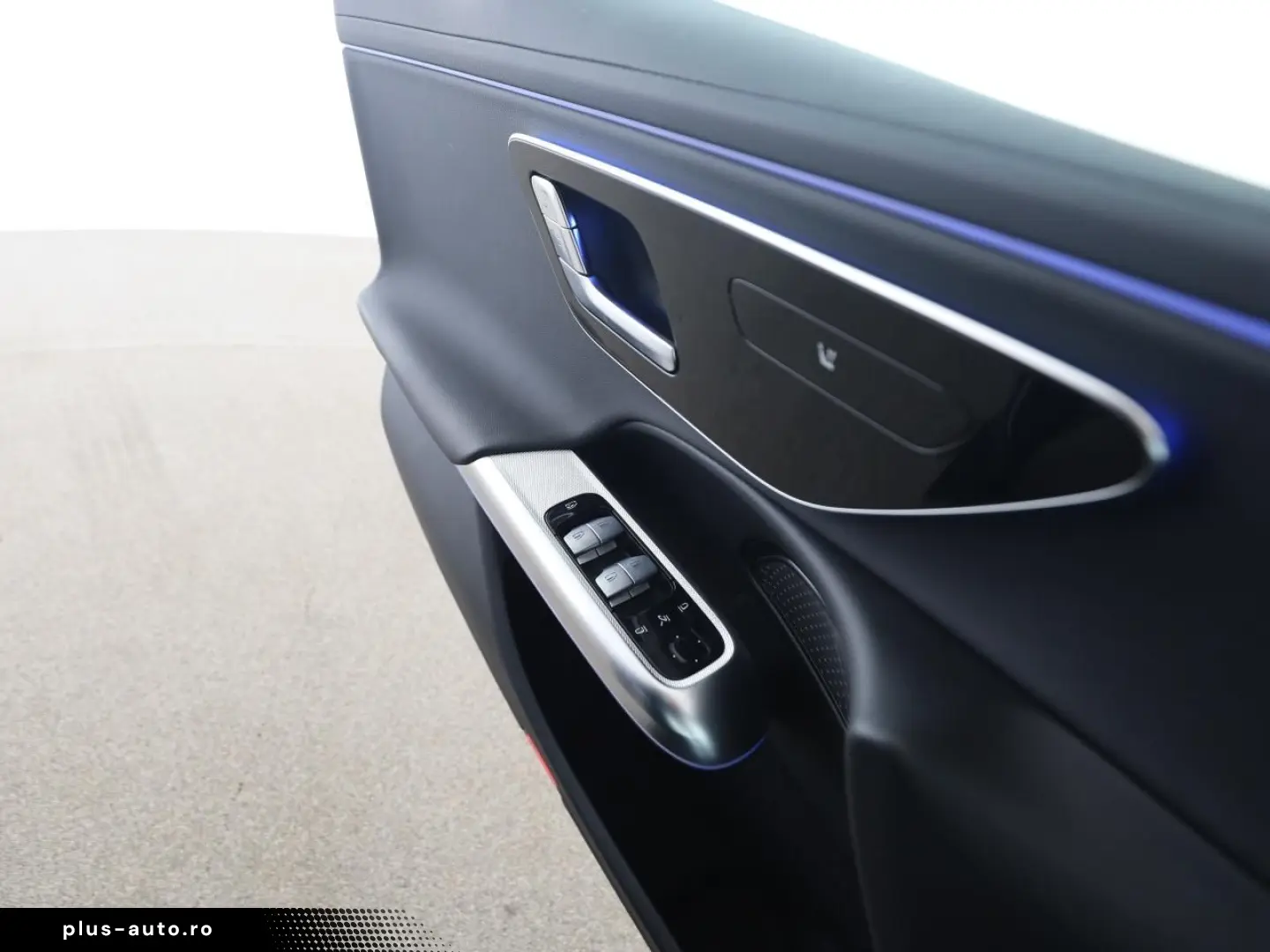 MERCEDES-BENZ E 300 e Avantgarde Distronic Ambiente 19 Zoll