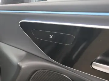 MERCEDES-BENZ E 300 e Avantgarde Distronic Ambiente 19 Zoll