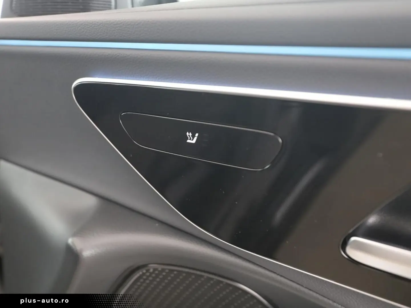 MERCEDES-BENZ E 300 e Avantgarde Distronic Ambiente 19 Zoll