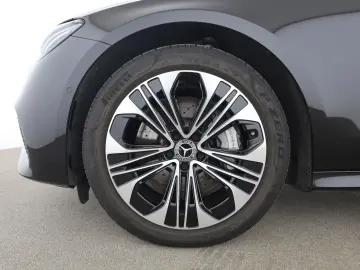 MERCEDES-BENZ E 300 e Avantgarde Distronic Ambiente 19 Zoll