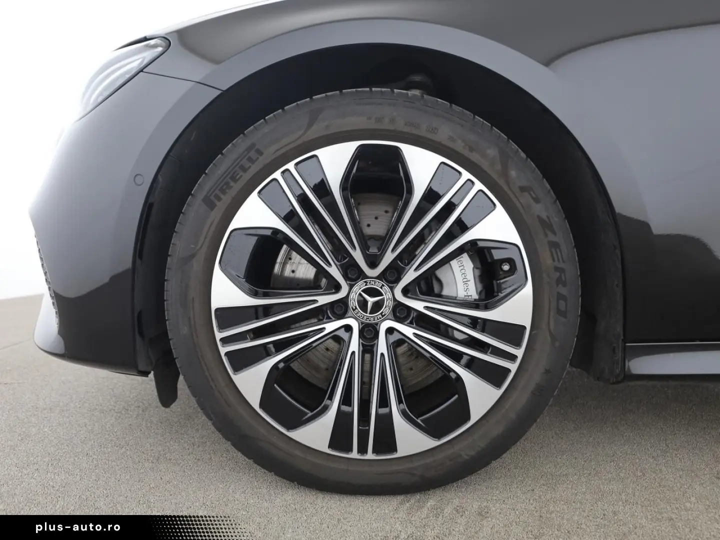 MERCEDES-BENZ E 300 e Avantgarde Distronic Ambiente 19 Zoll