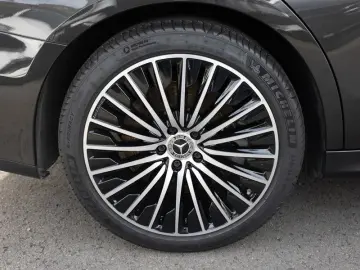 MERCEDES-BENZ E 300 e AMG-Sport Pano Burm Distr SHZ-&hellip;