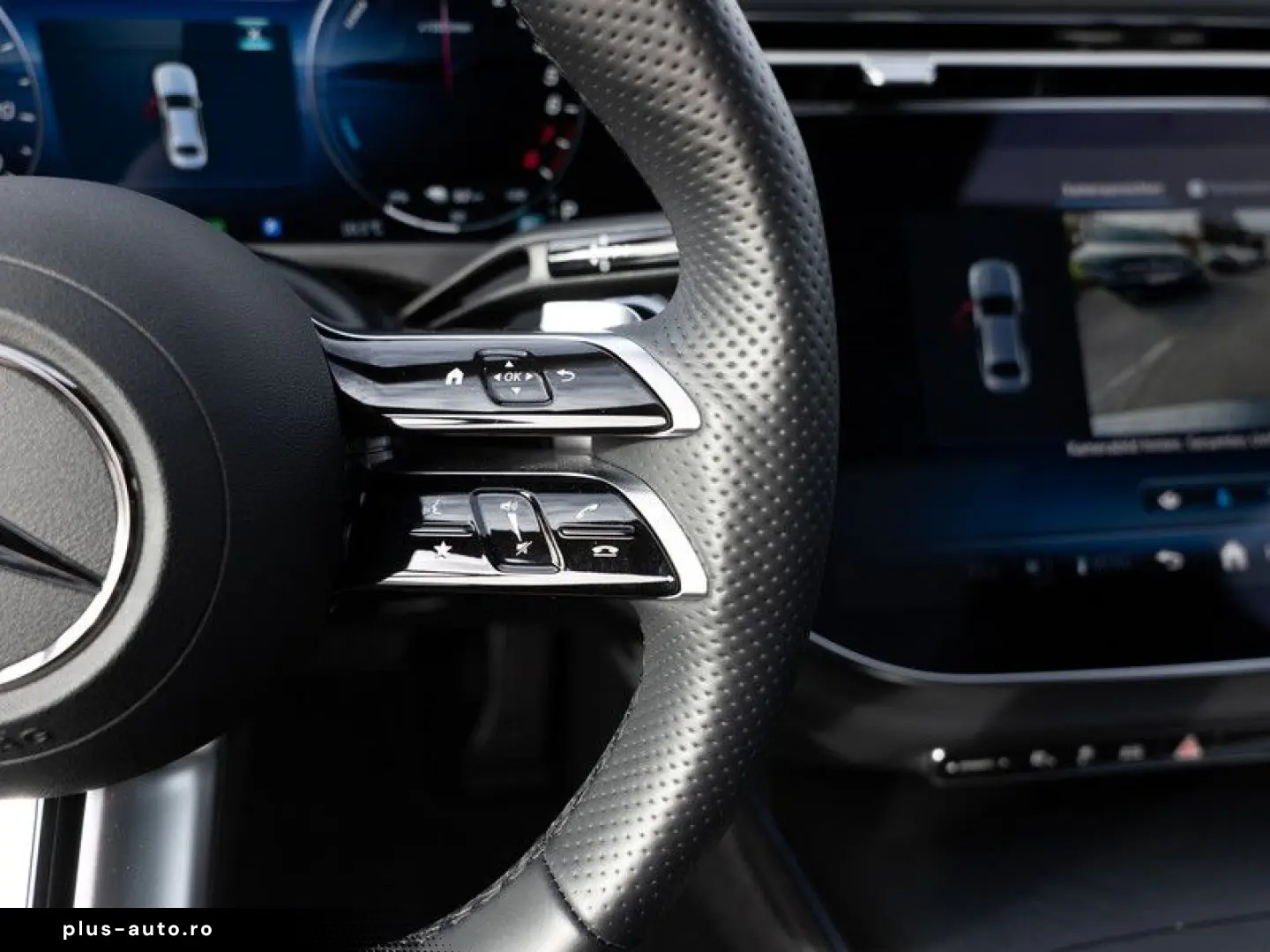 MERCEDES-BENZ E 300 e AMG-Sport Pano Burm Distr SHZ-&hellip;