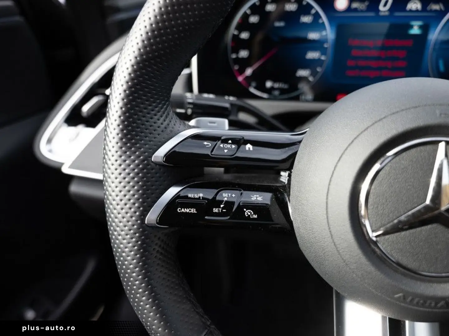 MERCEDES-BENZ E 300 e AMG-Sport Pano Burm Distr SHZ-&hellip;