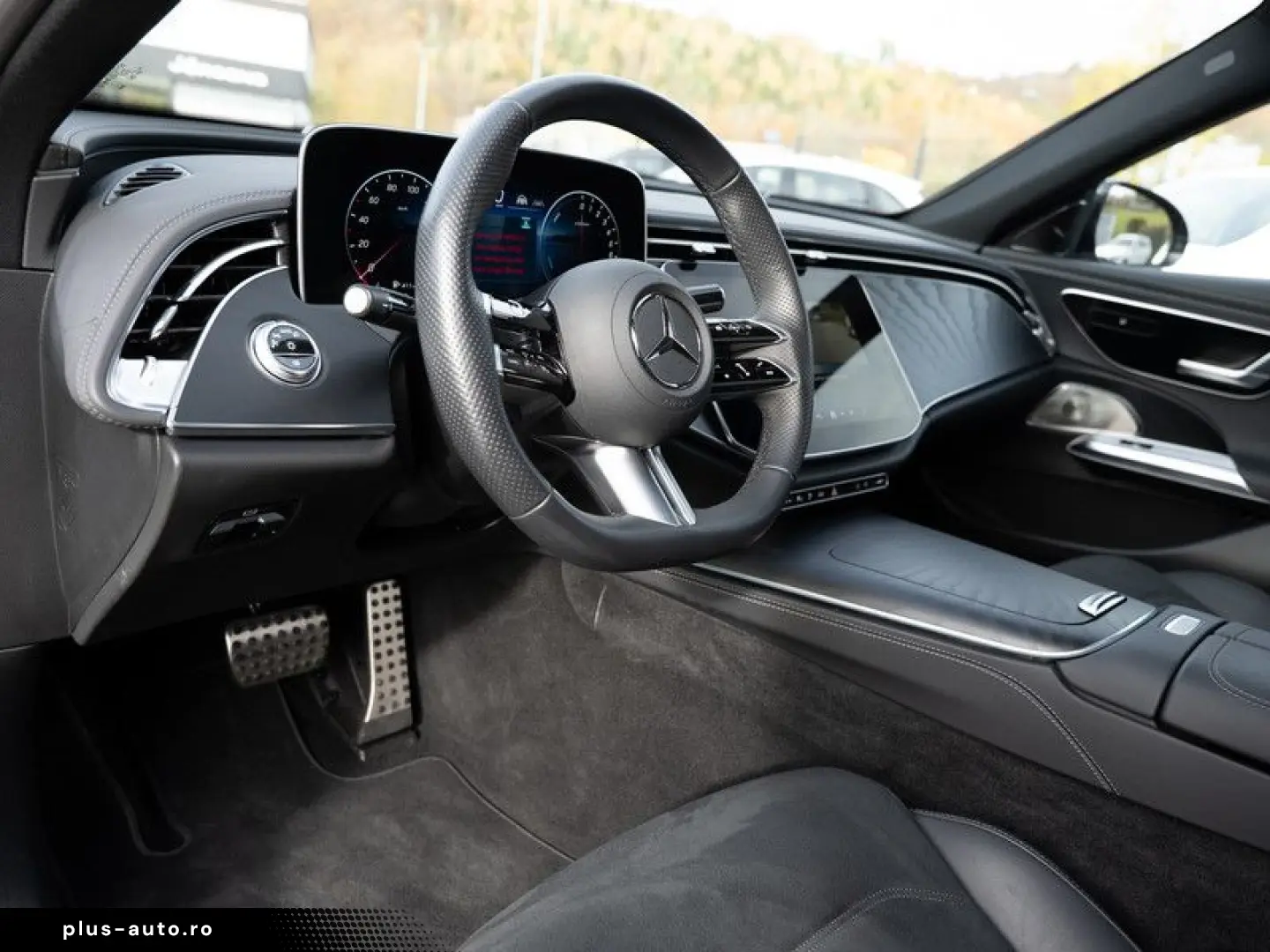 MERCEDES-BENZ E 300 e AMG-Sport Pano Burm Distr SHZ-&hellip;