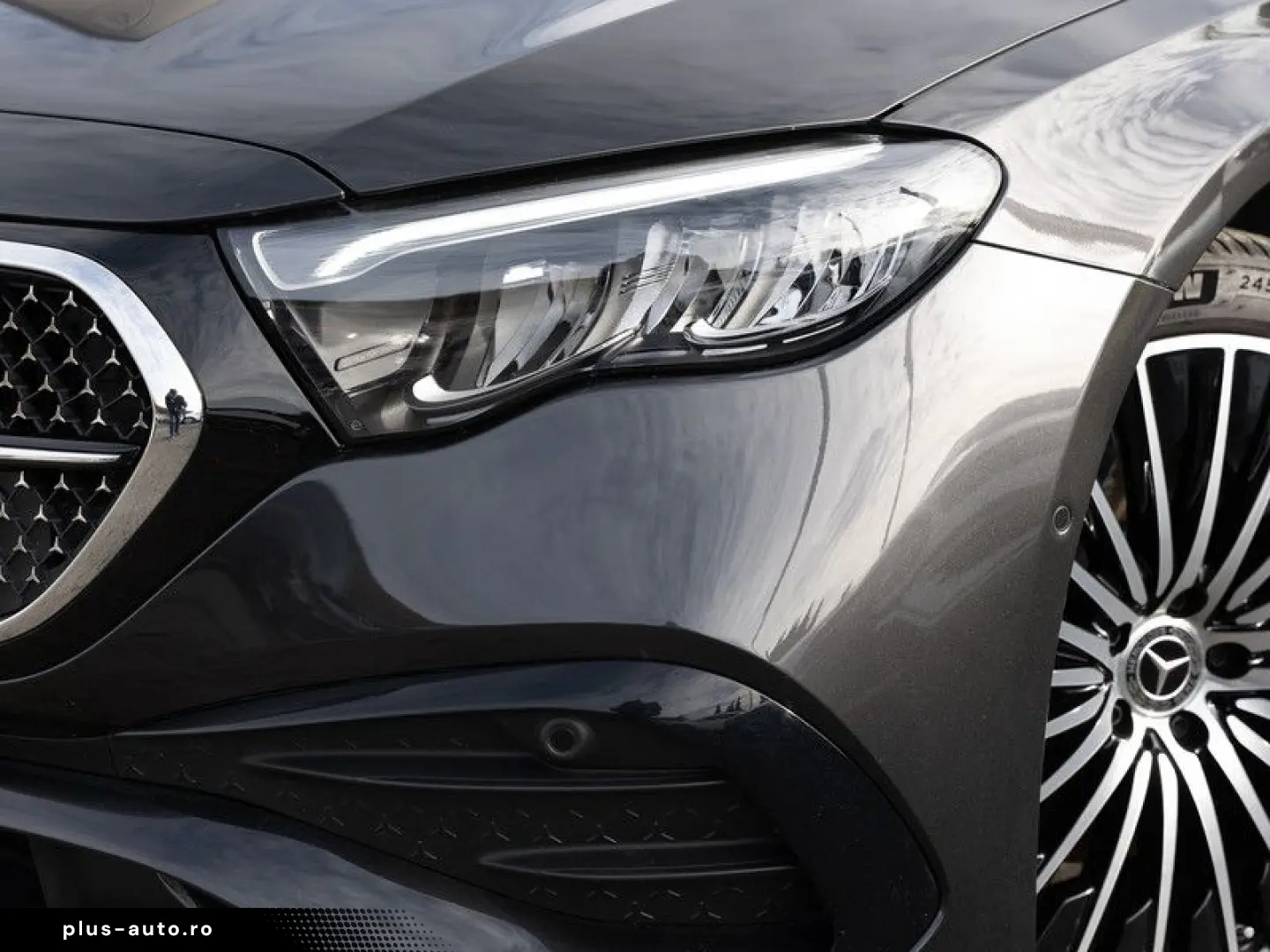 MERCEDES-BENZ E 300 e AMG-Sport Pano Burm Distr SHZ-&hellip;