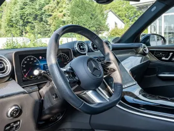 MERCEDES-BENZ GLC 300 e 4M AMG-Sport Pano AHK Night &hellip;