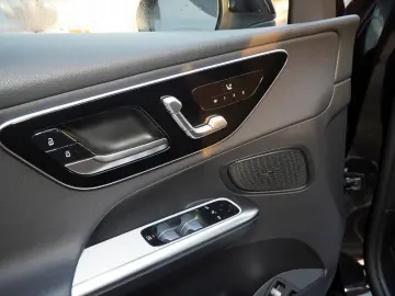 MERCEDES-BENZ GLC 300 e 4M AVANTGARDE MEMO AHK KAMER&hellip;