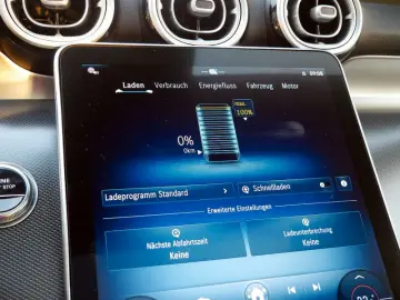 MERCEDES-BENZ GLC 300 e 4M AVANTGARDE MEMO AHK KAMER&hellip;