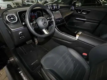 MERCEDES-BENZ GLC 300 e 4M AMG AHK TOTWINKEL DISTRON&hellip;