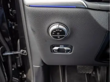 MERCEDES-BENZ GLC 300 e 4M Avantgarde Premium AHK Di&hellip;