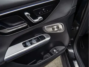 MERCEDES-BENZ GLC 300 e 4M Avantgarde Premium AHK Di&hellip;