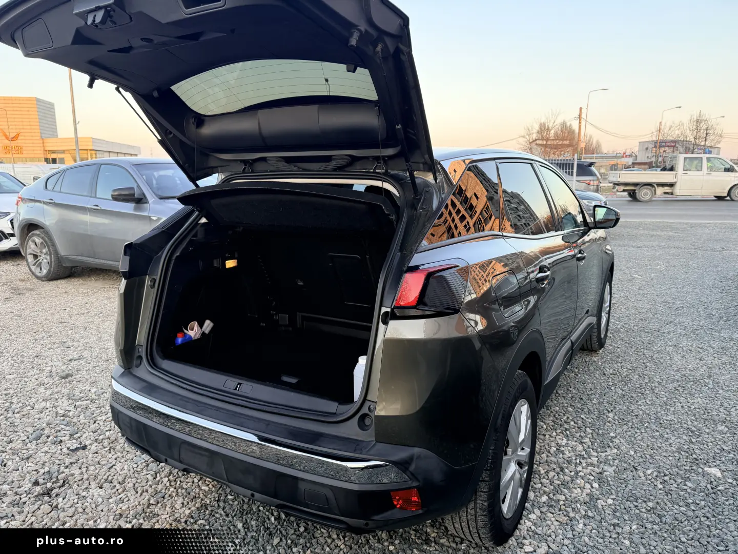 Ocazie 6000e avans 6000e in 3 luni