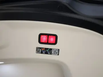 MERCEDES-BENZ AMG GT 63 (S) 4M