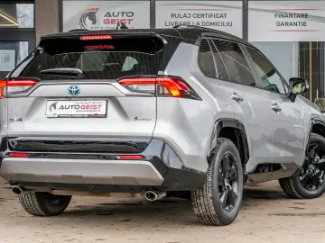 TOYOTA RAV4 2.5 hybrid Style 4×4