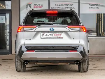 TOYOTA RAV4 2.5 hybrid Style 4×4