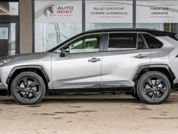 TOYOTA RAV4 2.5 hybrid Style 4×4