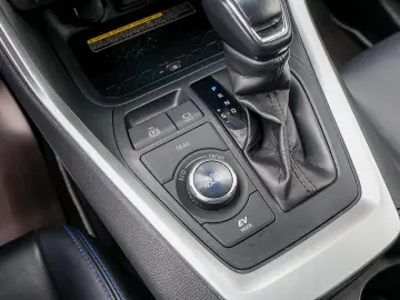 TOYOTA RAV4 2.5 hybrid Style 4×4