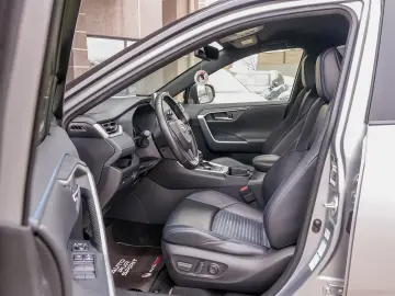 TOYOTA RAV4 2.5 hybrid Style 4×4