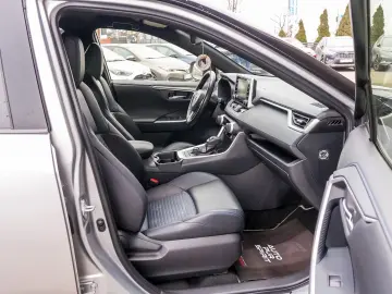 TOYOTA RAV4 2.5 hybrid Style 4×4