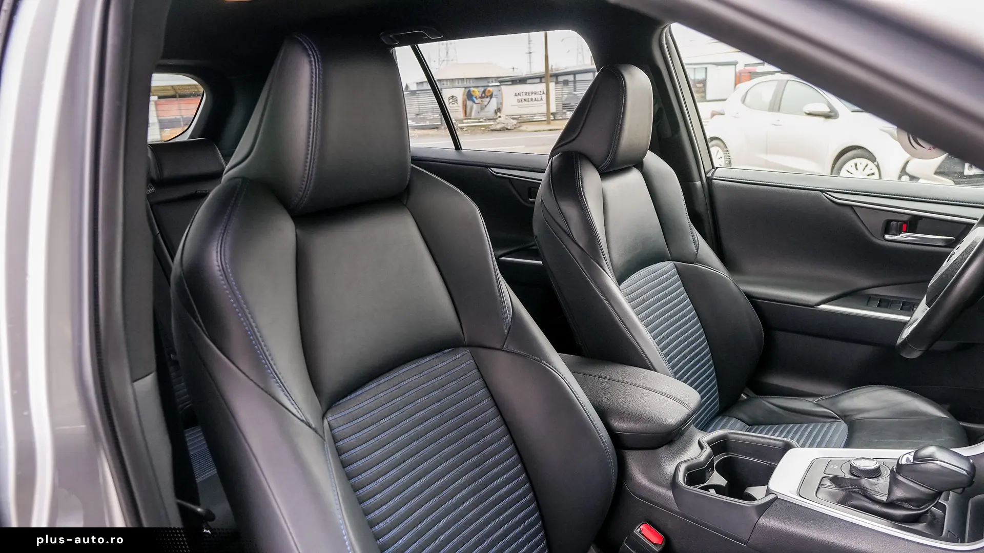 TOYOTA RAV4 2.5 hybrid Style 4×4