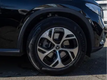 MERCEDES-BENZ GLC 200 4M Avantgarde