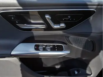 MERCEDES-BENZ GLC 200 4M Avantgarde