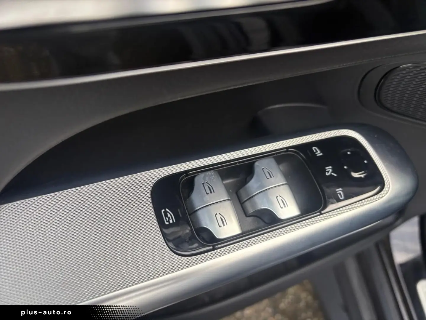 MERCEDES-BENZ GLC 300 d 4M AMG