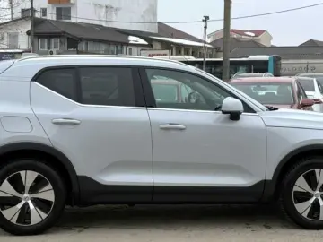Volvo Xc-40