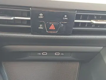 Volkswagen Golf 1.5 TSI 130 CP ACT Life