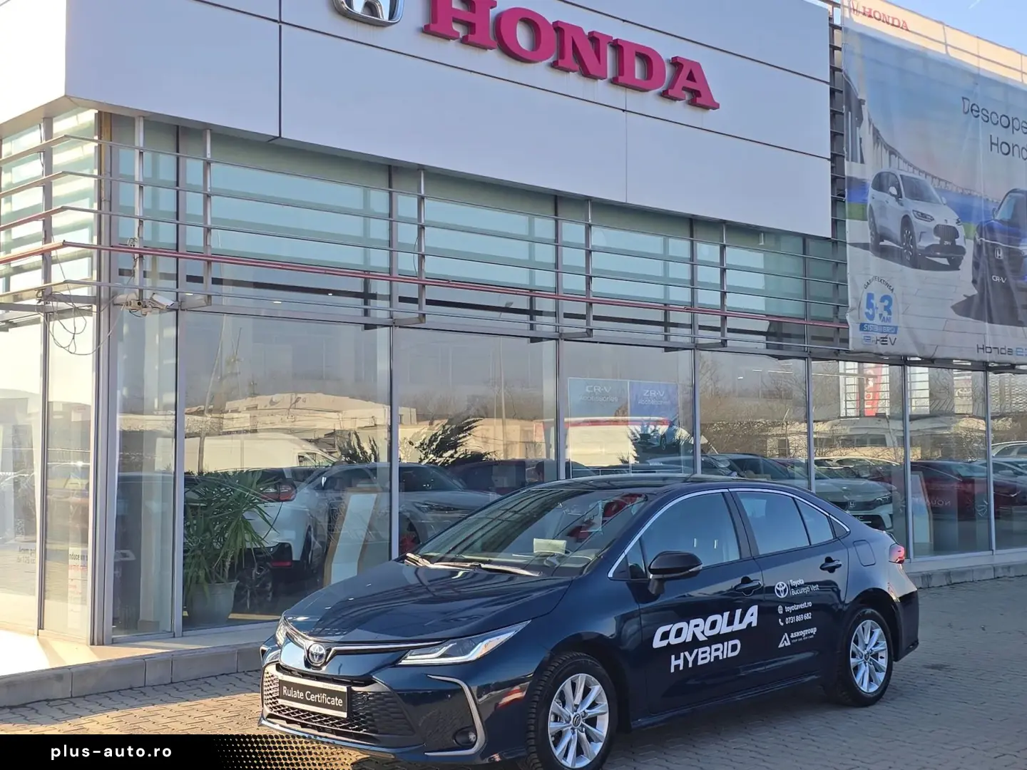 Toyota Corolla Hybrid - Business