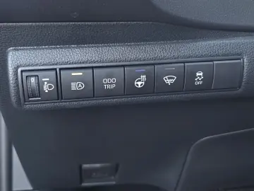 Toyota Corolla Hybrid - Business