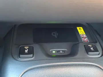 Toyota Corolla Hybrid - Business