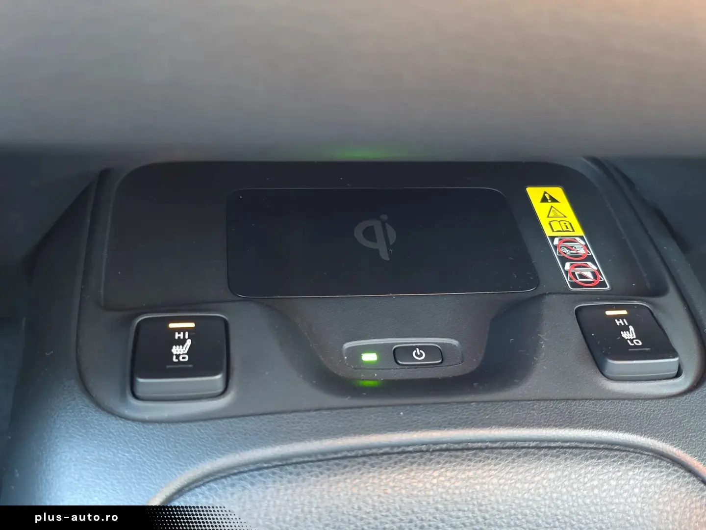 Toyota Corolla Hybrid - Business