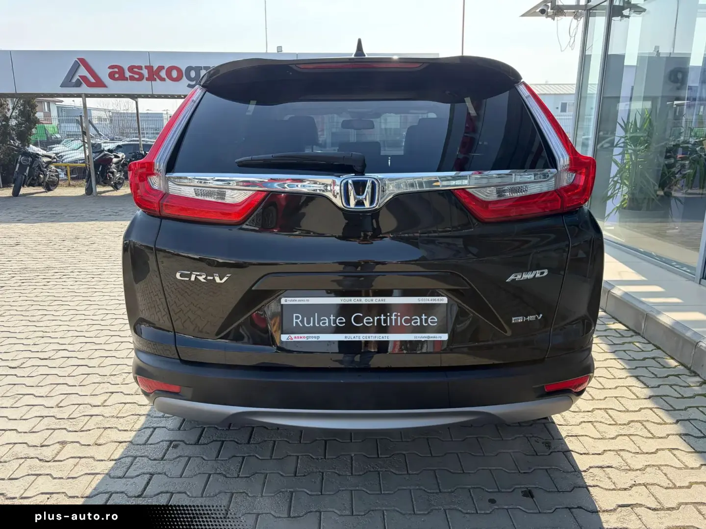 Honda CR-V 2.0 4WD Executive Hybrid   Car No 10