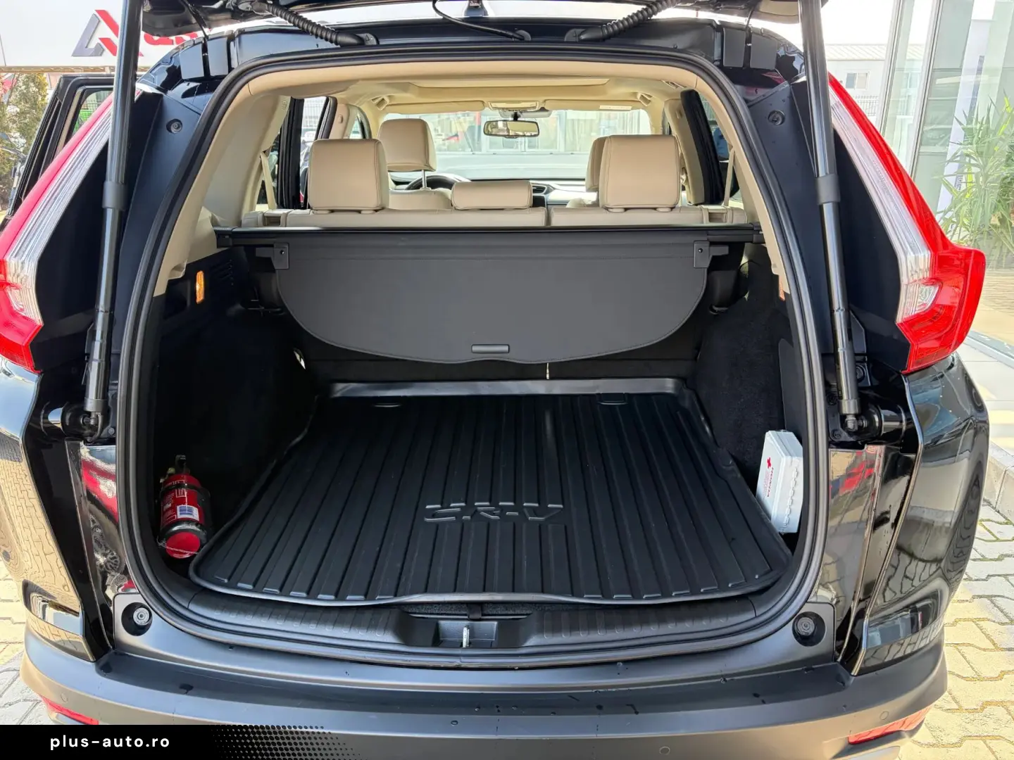 Honda CR-V 2.0 4WD Executive Hybrid   Car No 10