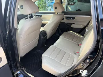 Honda CR-V 2.0 4WD Executive Hybrid   Car No 10