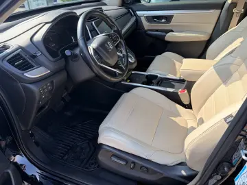 Honda CR-V 2.0 4WD Executive Hybrid   Car No 10