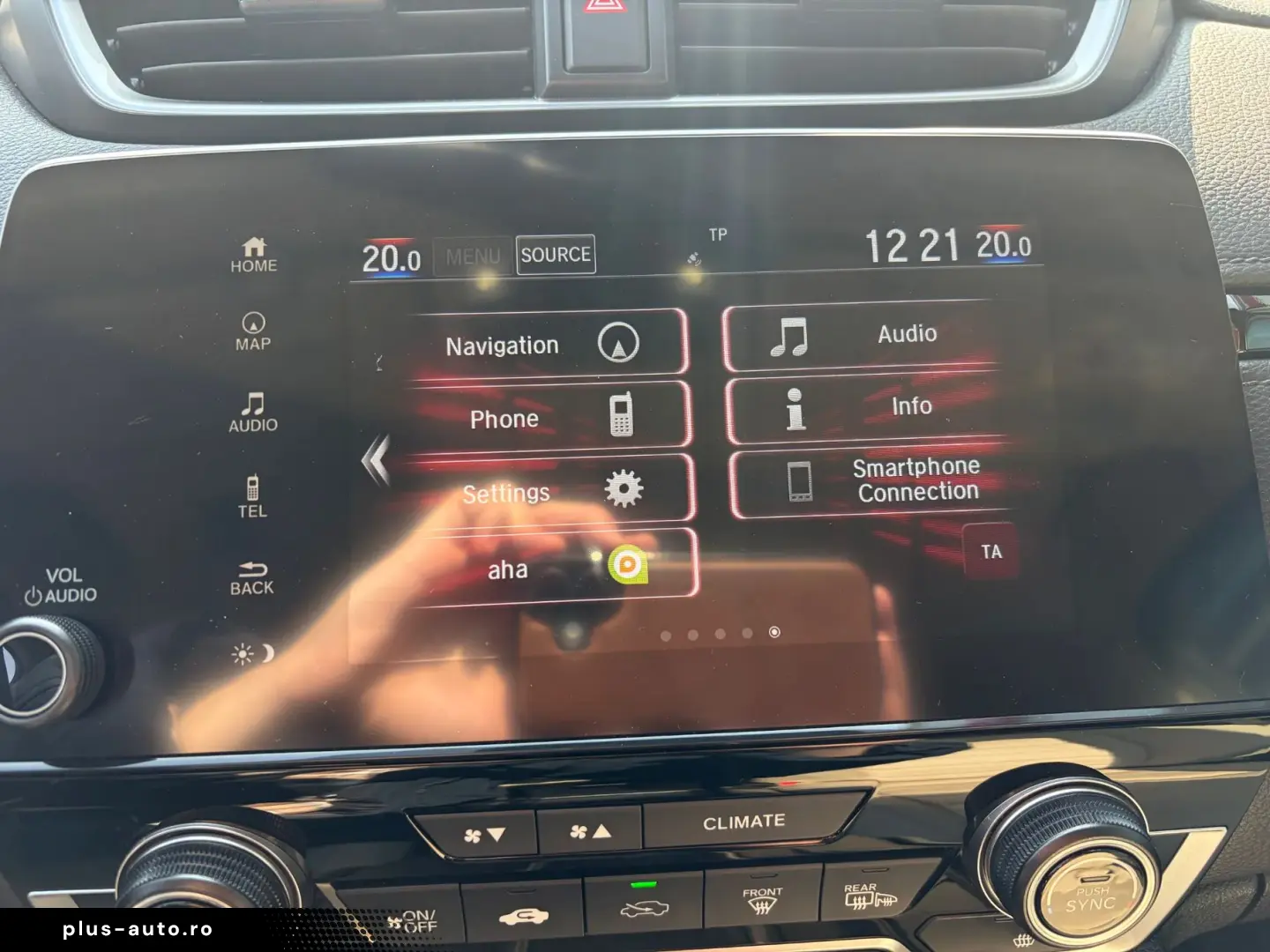 Honda CR-V 2.0 4WD Executive Hybrid   Car No 10