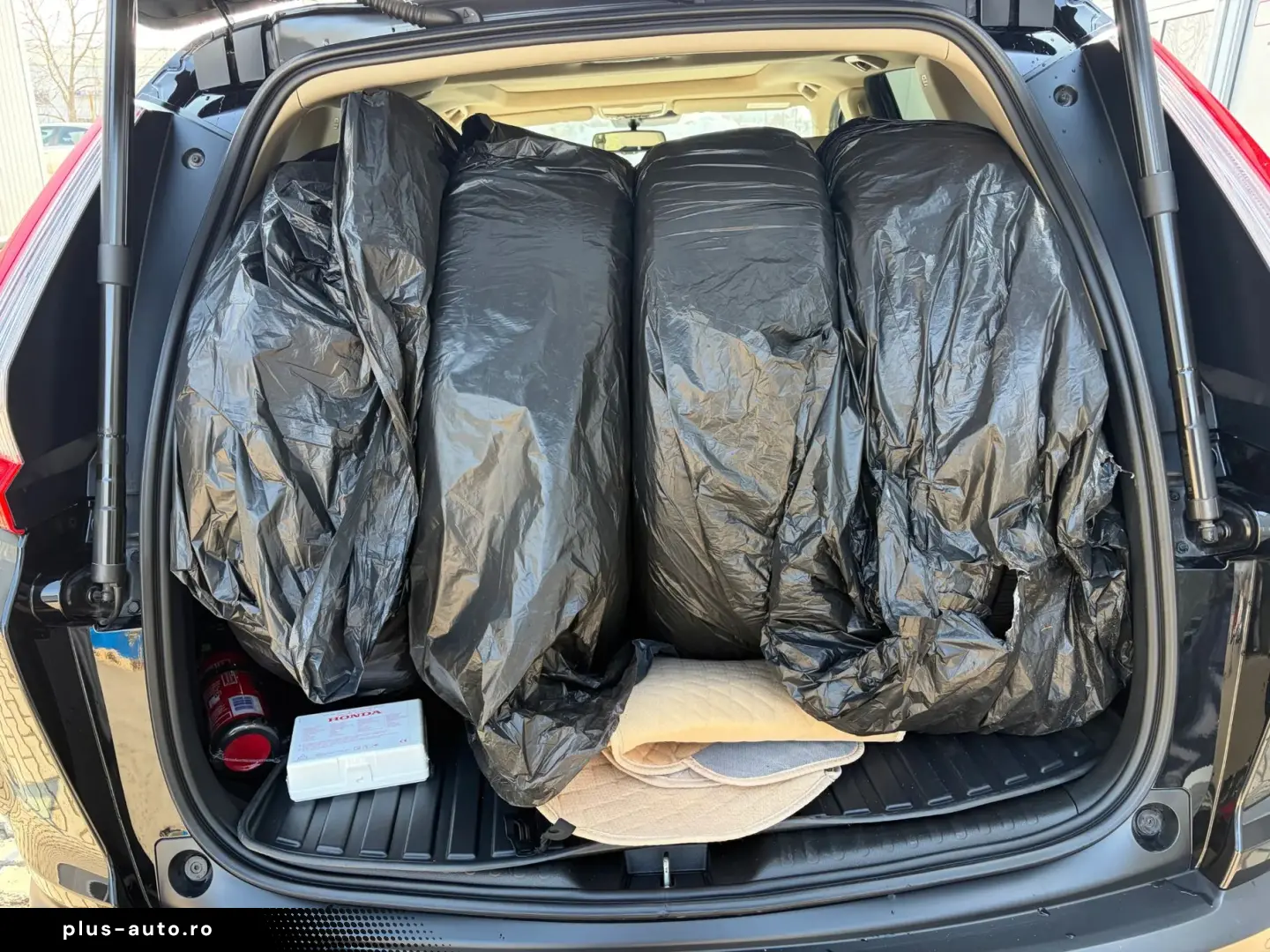 Honda CR-V 2.0 4WD Executive Hybrid   Car No 10