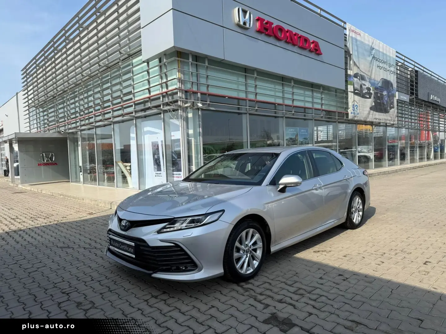 Toyota Camry Business 2.5 HYBRID