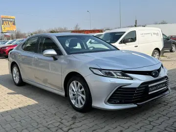 Toyota Camry Business 2.5 HYBRID