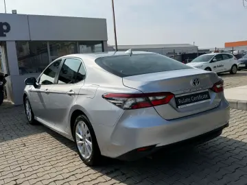 Toyota Camry Business 2.5 HYBRID