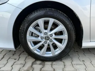 Toyota Camry Business 2.5 HYBRID