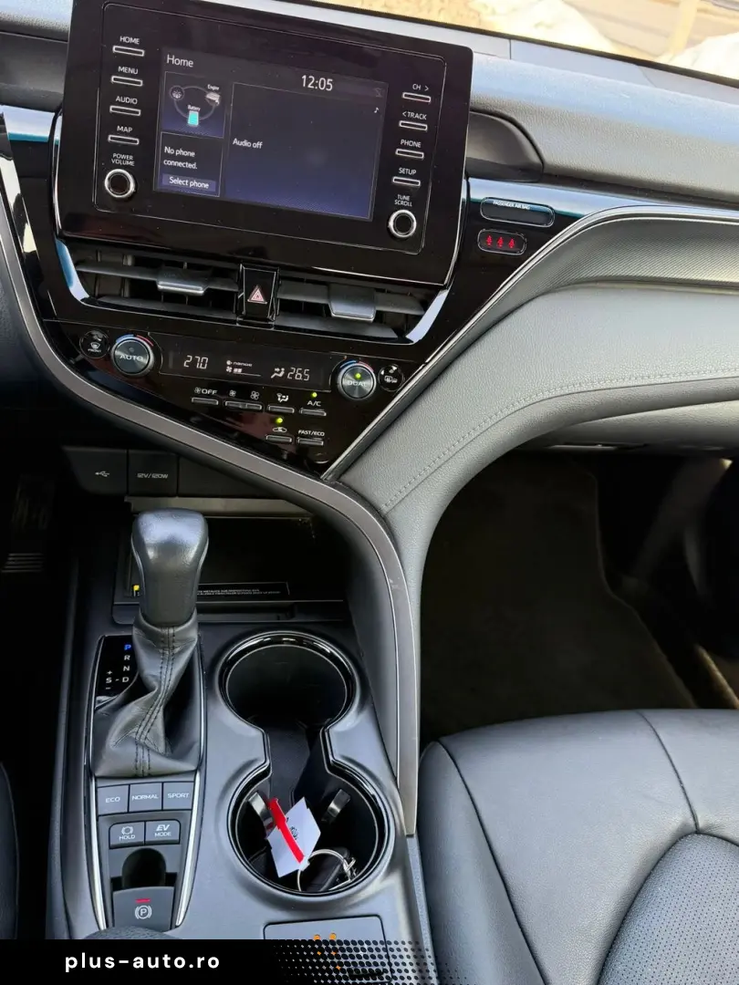 Toyota Camry Business 2.5 HYBRID