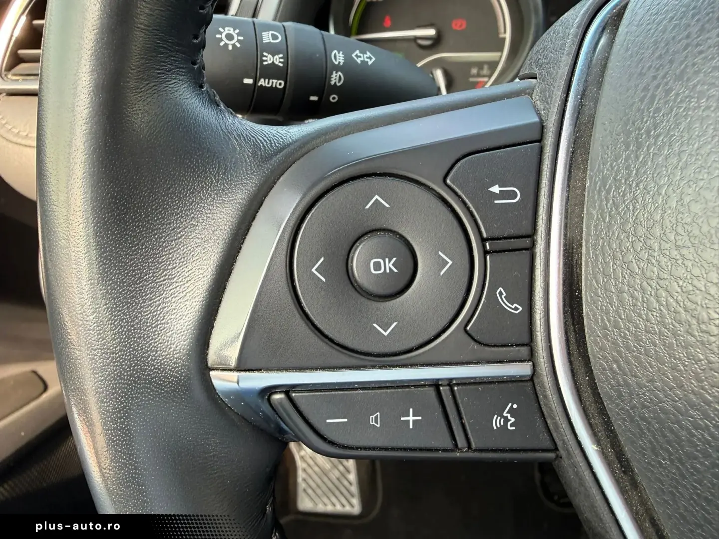 Toyota Camry Business 2.5 HYBRID