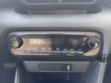 Toyota Yaris 1.5 Hybrid 116 CP e-CVT